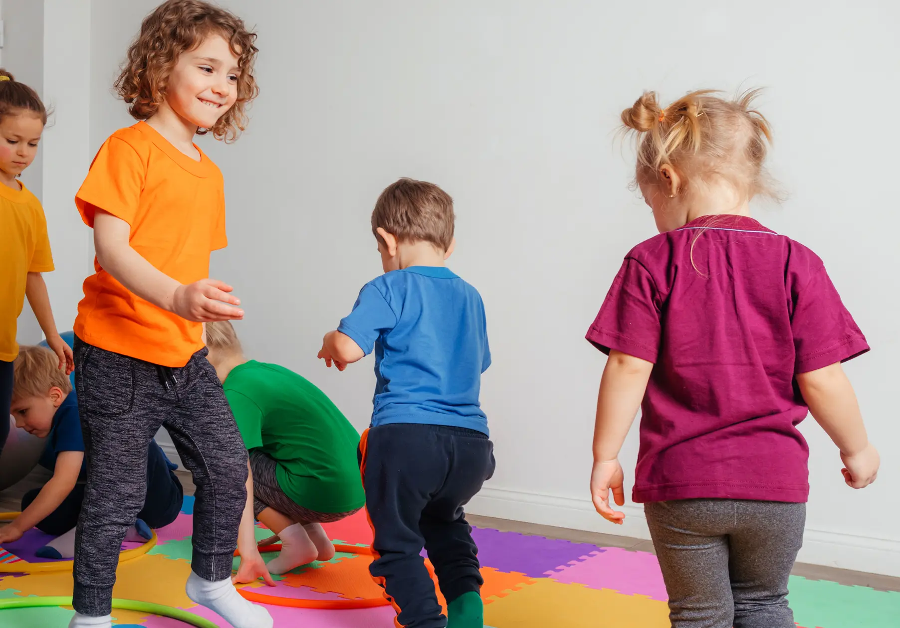 Kinder spielen beim Kinderreha