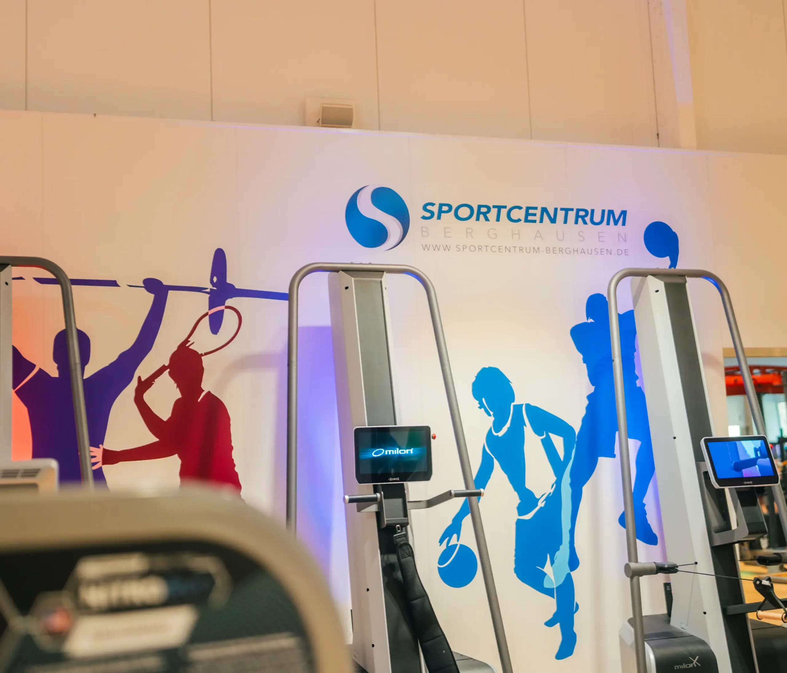 3 MilonX Geräte im Fitnessbereich